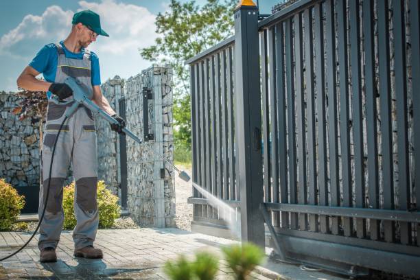 Best Animal Enclosure Cleaning  in Edgemere, MD